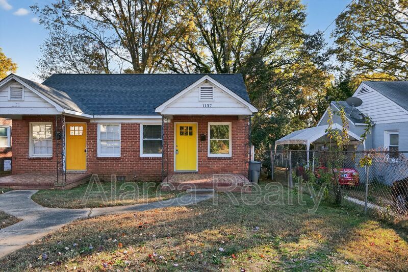 For Rent: 1137 Skyview Rd Charlotte NC 28208 property image