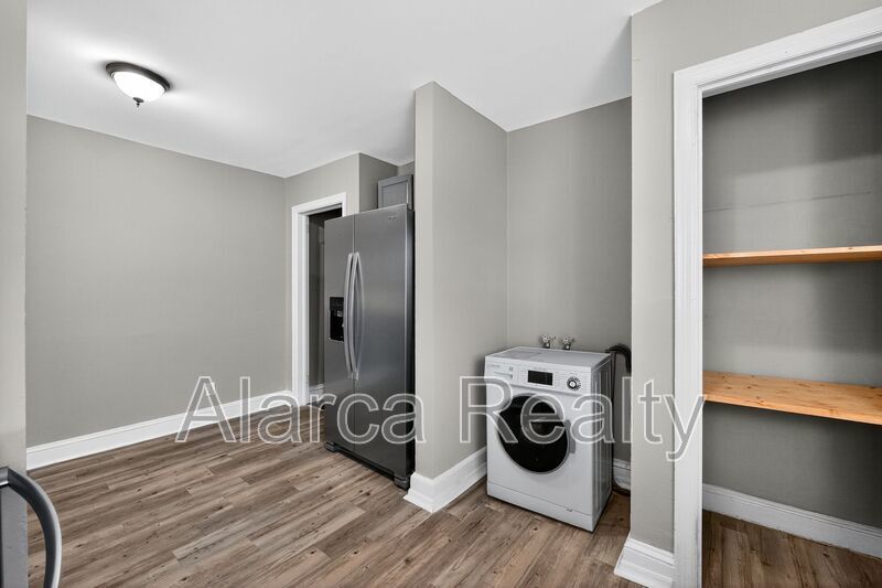 For Rent: 1137 Skyview Rd Charlotte NC 28208 property image