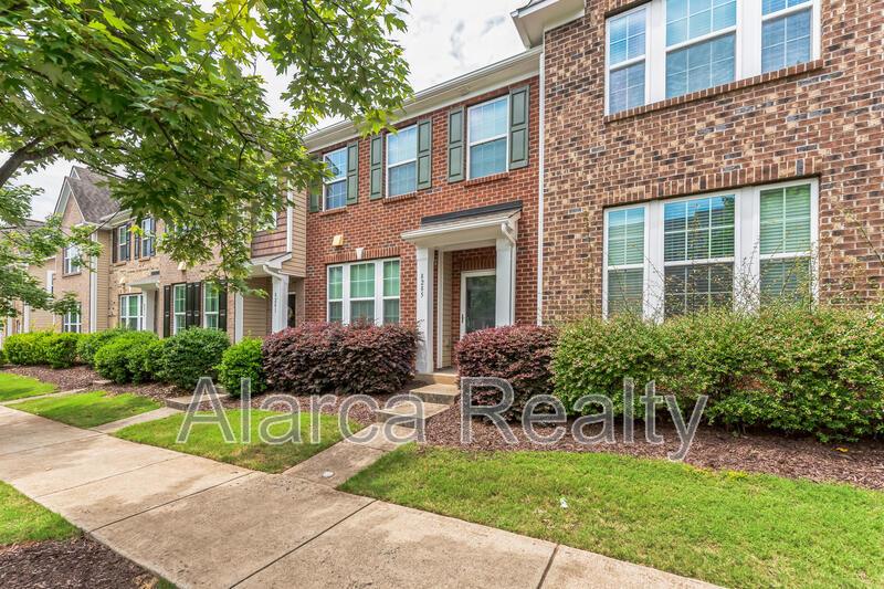 For Rent: 8285 Viewpoint Ln Cornelius NC 28031 property image