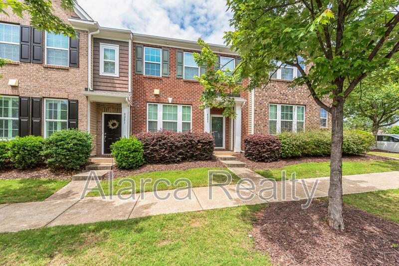 For Rent: 8285 Viewpoint Ln Cornelius NC 28031 property image