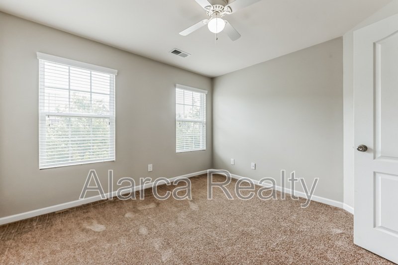 For Rent: 8285 Viewpoint Ln Cornelius NC 28031 property image