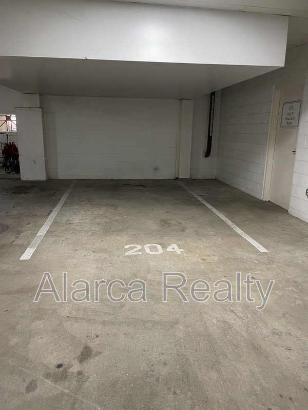 For Rent: 400 N Church St Unit 204 Charlotte NC 28202 property image