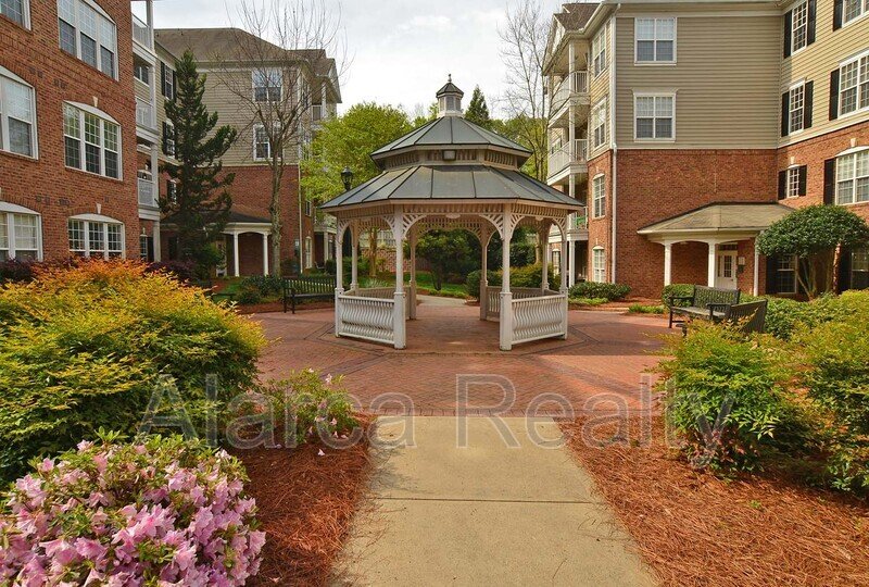 For Rent: 3282 Margellina Dr Charlotte NC 28210 property image