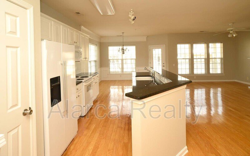 For Rent: 3282 Margellina Dr Charlotte NC 28210 property image