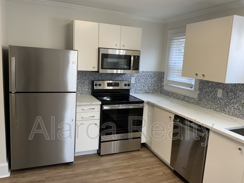 For Rent: 3242 Rogers St Charlotte NC 28208 property image