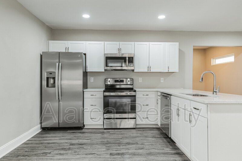 For Rent: 1219 Skyview Dr, Charlotte, NC  28208 property image