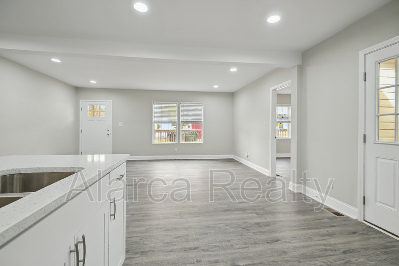 For Rent: 1219 Skyview Dr, Charlotte, NC  28208 property image