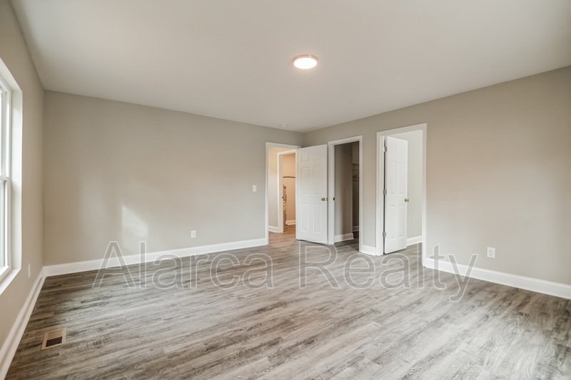For Rent: 1219 Skyview Dr, Charlotte, NC  28208 property image