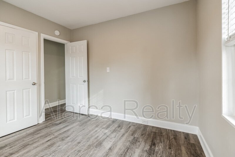 For Rent: 1219 Skyview Dr, Charlotte, NC  28208 property image