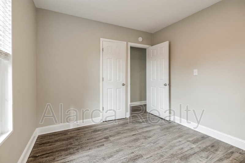 For Rent: 1219 Skyview Dr, Charlotte, NC  28208 property image