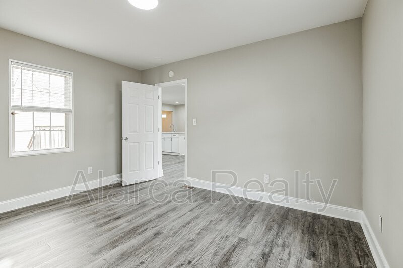 For Rent: 1219 Skyview Dr, Charlotte, NC  28208 property image