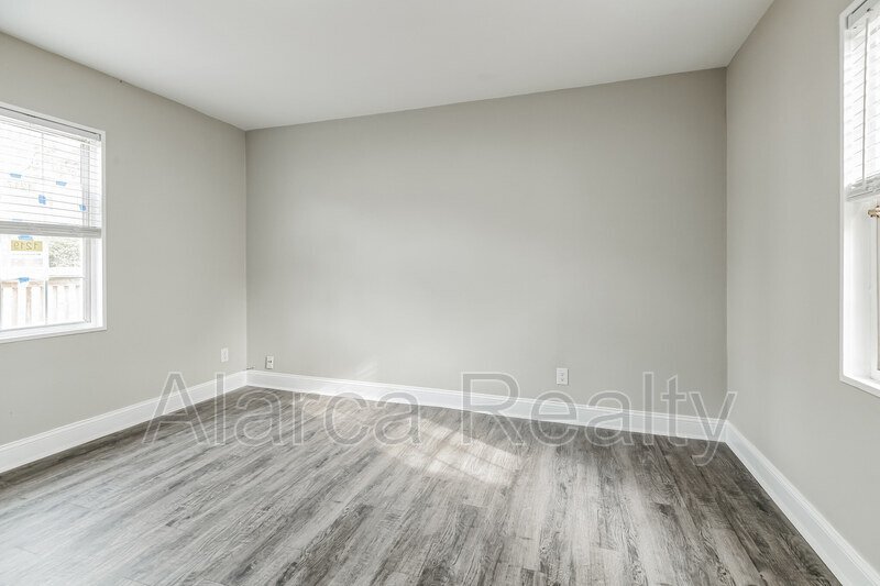 For Rent: 1219 Skyview Dr, Charlotte, NC  28208 property image