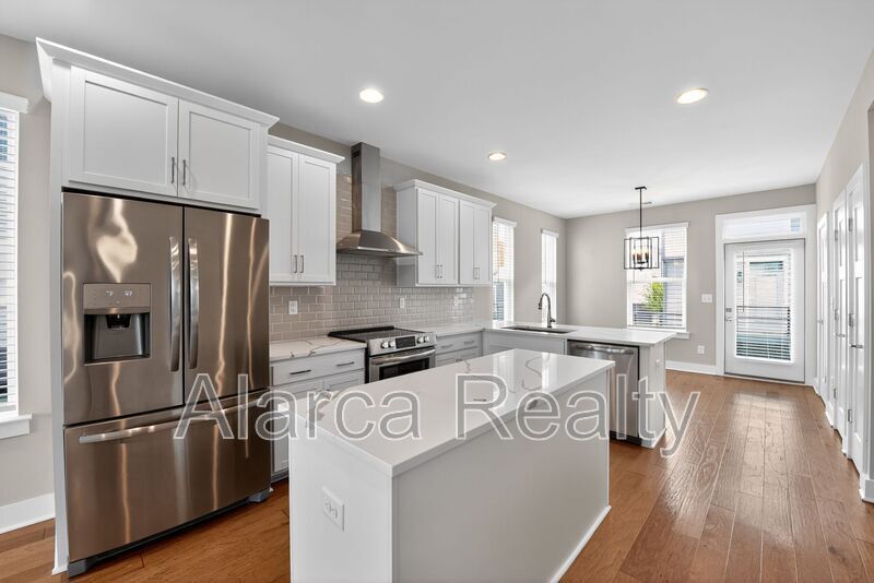 For Rent: 2123 Bryant Park Dr Charlotte NC 28208 property image