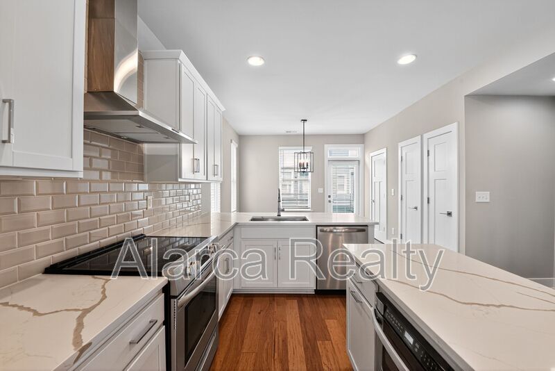 For Rent: 2123 Bryant Park Dr Charlotte NC 28208 property image