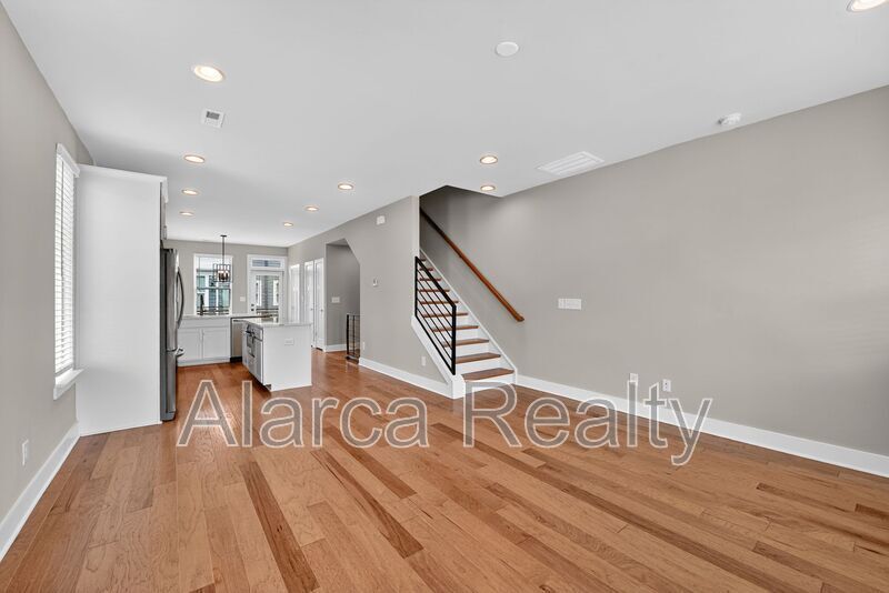 For Rent: 2123 Bryant Park Dr Charlotte NC 28208 property image