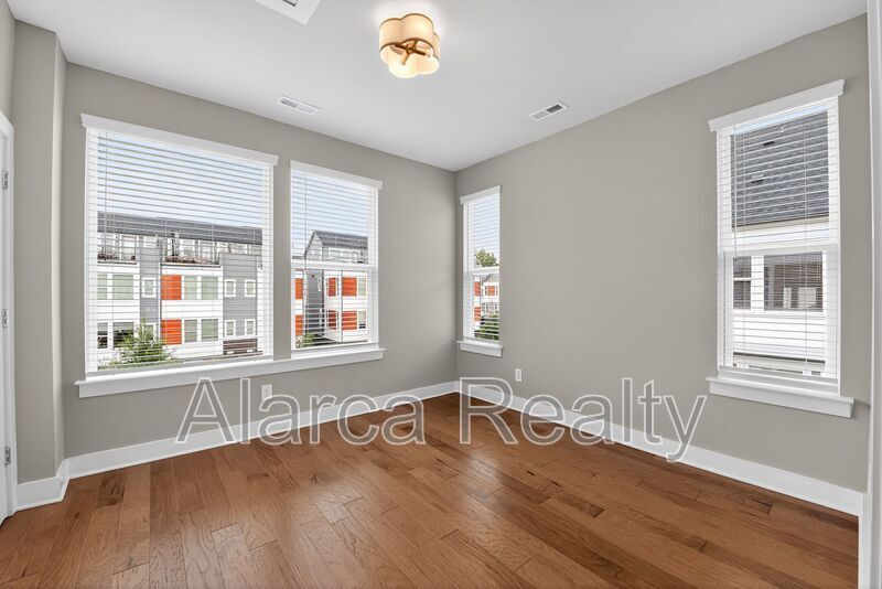 For Rent: 2123 Bryant Park Dr Charlotte NC 28208 property image