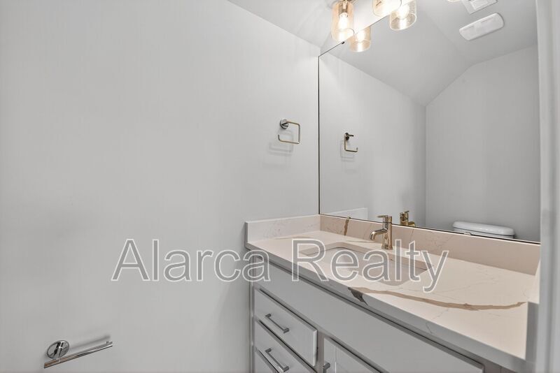 For Rent: 2123 Bryant Park Dr Charlotte NC 28208 property image