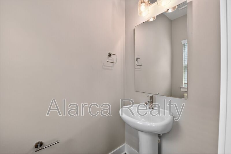 For Rent: 2123 Bryant Park Dr Charlotte NC 28208 property image