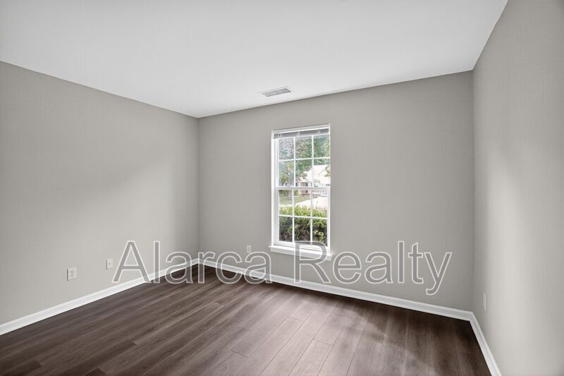 For Rent: 154 Pleasant Grove Ln Mooresville NC 28115 property image