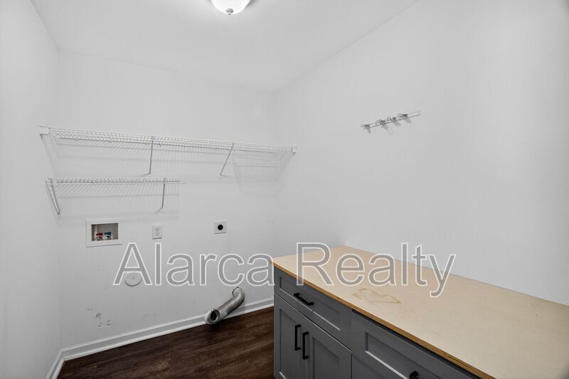 For Rent: 154 Pleasant Grove Ln Mooresville NC 28115 property image