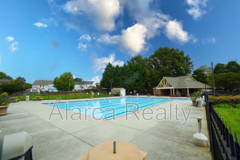 For Rent: 154 Pleasant Grove Ln Mooresville NC 28115 property image