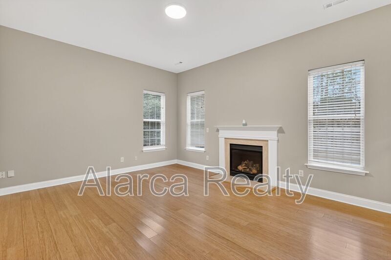 For Rent: 1454 Bedlington Dr NW, Charlotte, NC 28269 property image