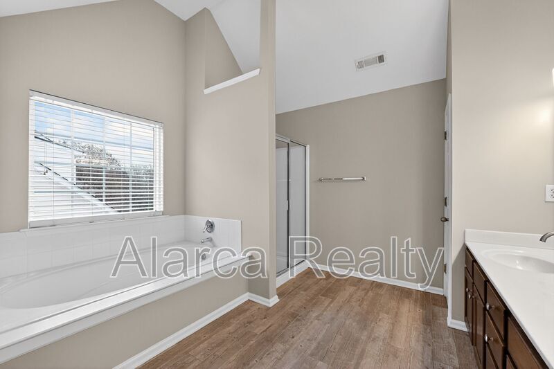 For Rent: 1454 Bedlington Dr NW, Charlotte, NC 28269 property image