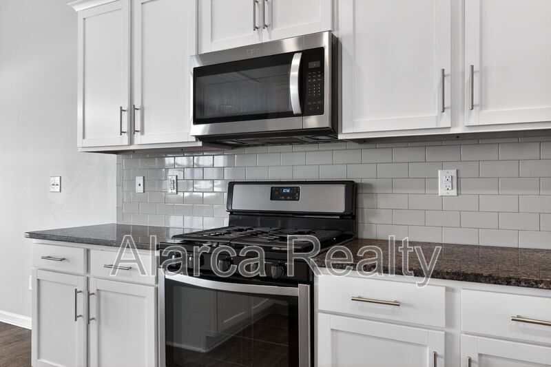 For Rent: 147 Cherry Birch St Mooresville NC 28117 property image