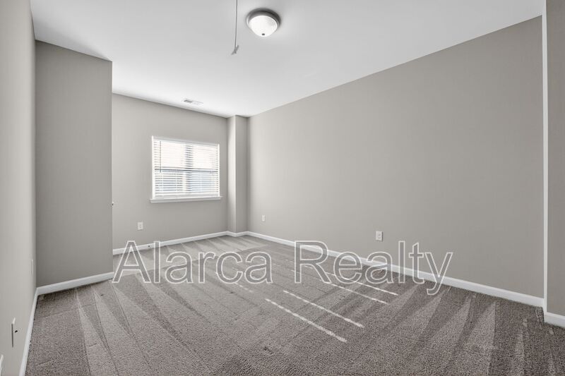 For Rent: 425 Centerfield Dr Charlotte NC 28214 property image