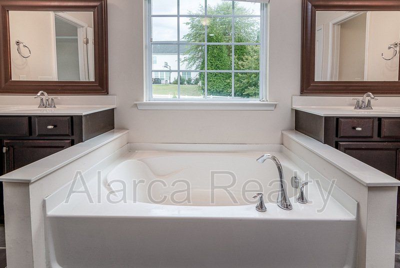 For Rent: 127 Blossom Ridge Dr Mooresville NC 28117 property image