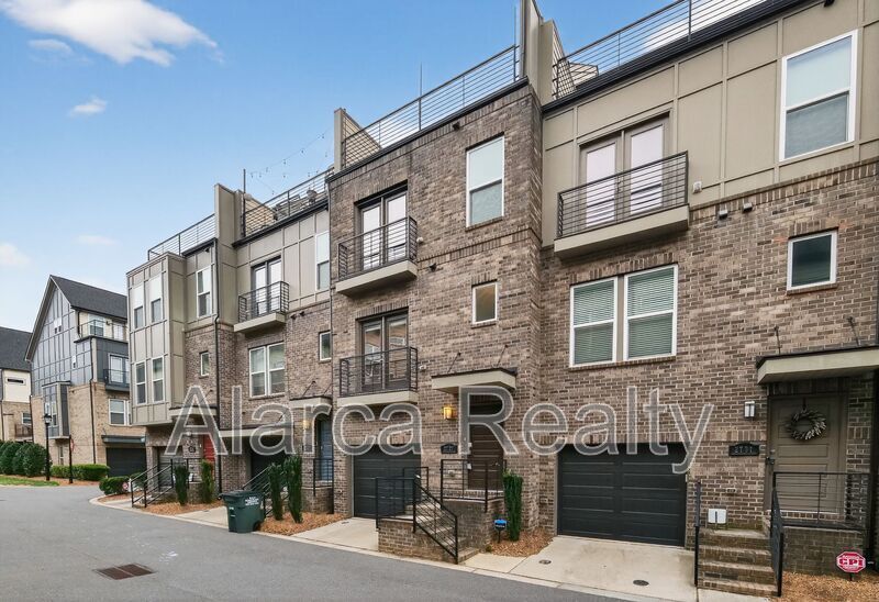 For Rent: 2727 Grand Union Way Charlotte NC 28209 property image