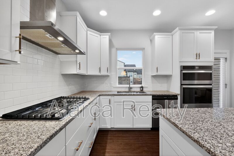 For Rent: 2727 Grand Union Way Charlotte NC 28209 property image