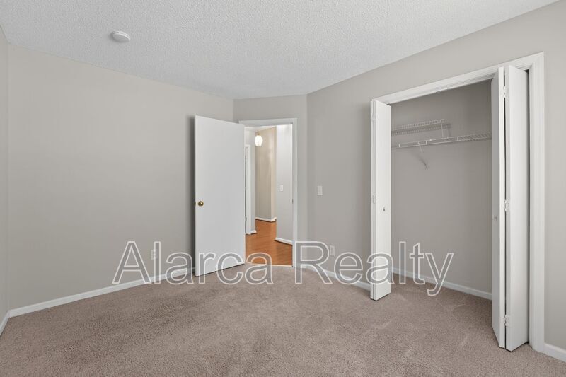 For Rent: 11025 Scrimshaw Ln Charlotte NC 28215 property image