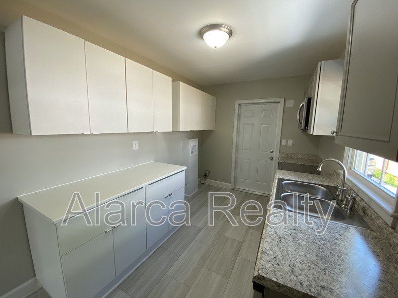 For Rent: 1513 Kimberly Rd Charlotte NC 28208 property image