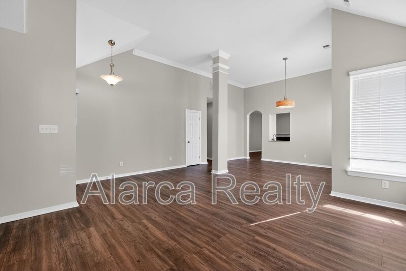 For Rent: 13515 Grey Coat Ct Charlotte NC 28273 property image