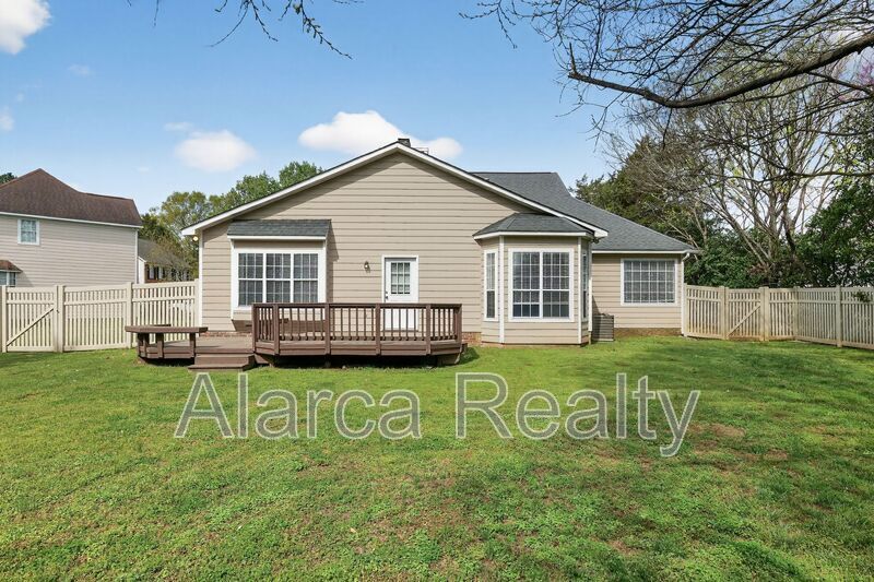 For Rent: 13515 Grey Coat Ct Charlotte NC 28273 property image