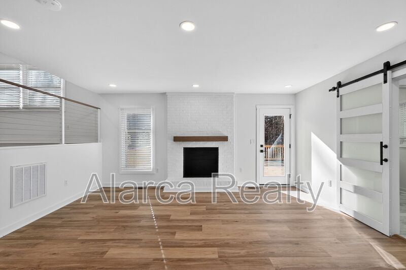 For Rent: 301 Dollar Cir Charlotte NC 28270 property image