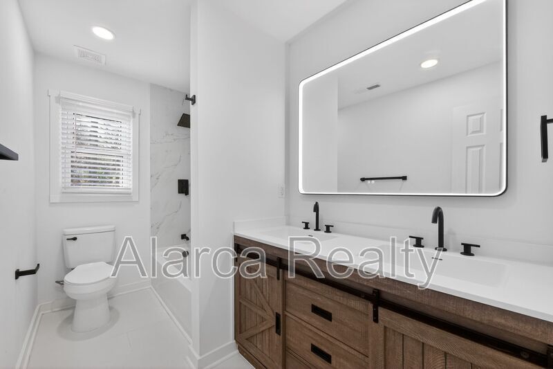 For Rent: 301 Dollar Cir Charlotte NC 28270 property image