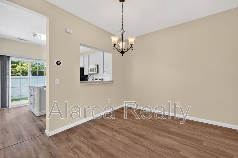 For Rent: 2817 Summergrove Ct, Matthews, NC 28105 property image