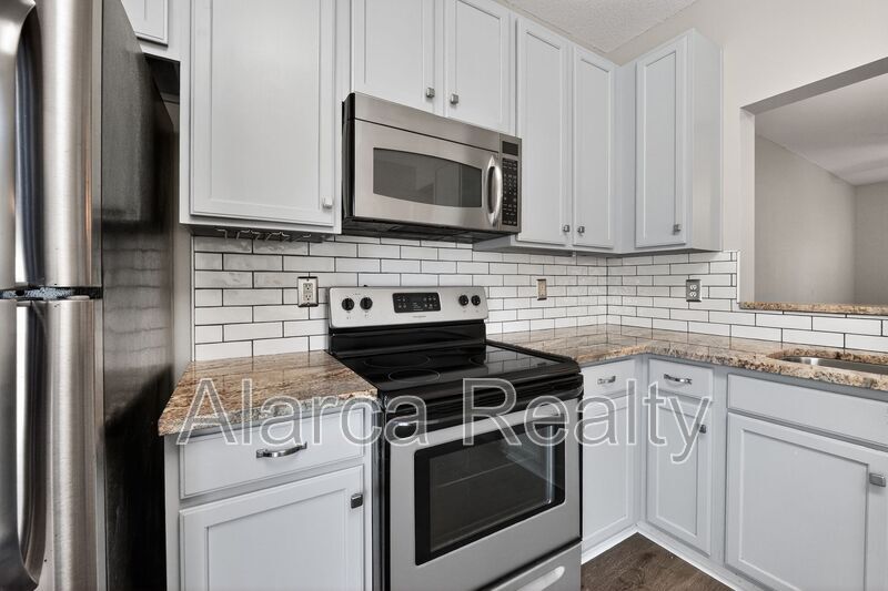 For Rent: 2817 Summergrove Ct, Matthews, NC 28105 property image