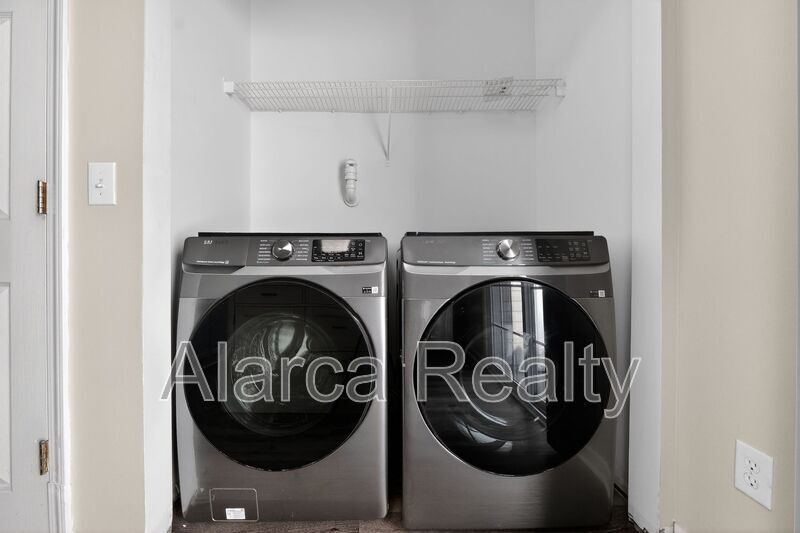 For Rent: 2817 Summergrove Ct, Matthews, NC 28105 property image