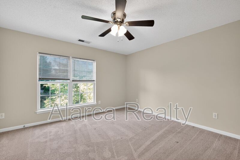 For Rent: 2817 Summergrove Ct, Matthews, NC 28105 property image