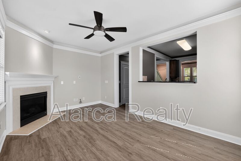 For Rent: 330 Davidson Gateway Dr Davidson NC 28036 property image