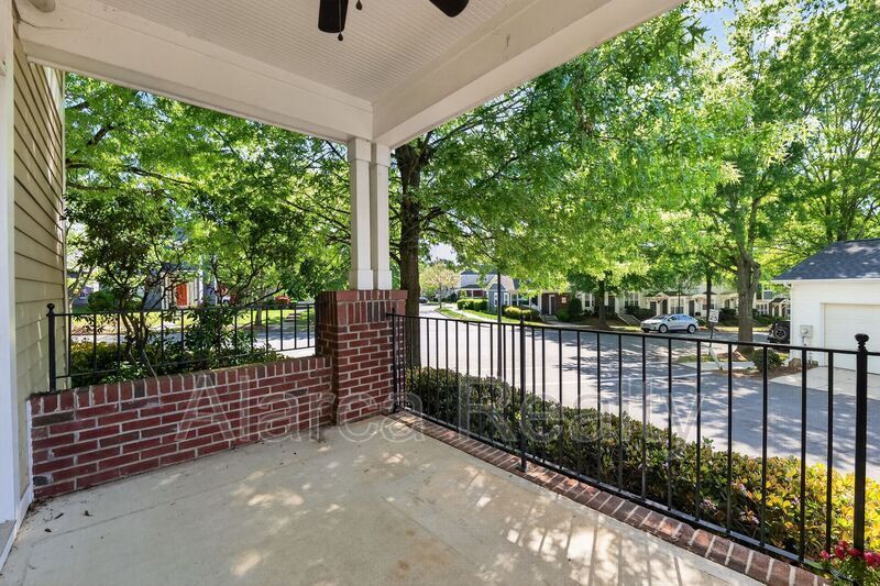 For Rent: 330 Davidson Gateway Dr Davidson NC 28036 property image