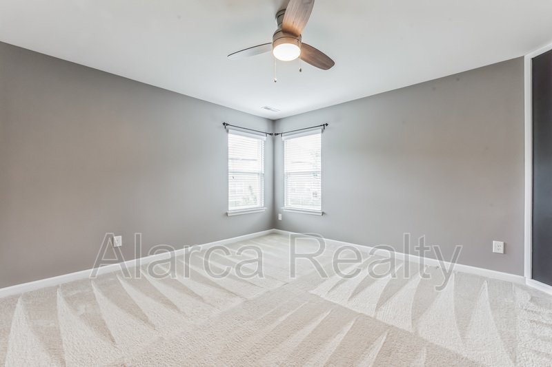 For Rent: 7419 Canova Ln Charlotte NC 28278 property image