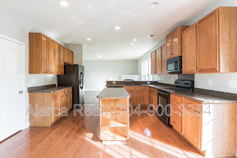 For Rent: 13843 Porter Creek Rd., Charlotte NC 28262 property image