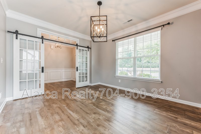 For Rent: 7419 Canova Ln Charlotte NC 28278 property image