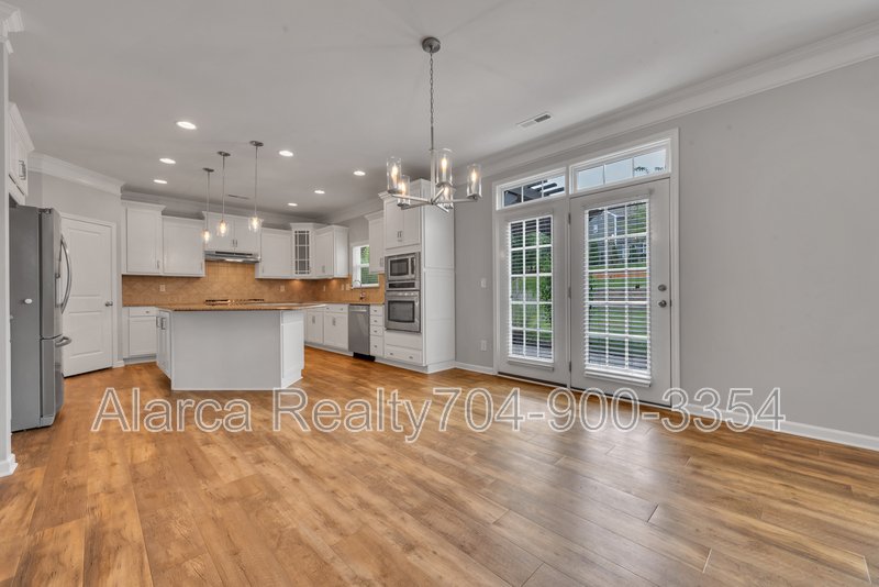 For Rent: 7419 Canova Ln Charlotte NC 28278 property image