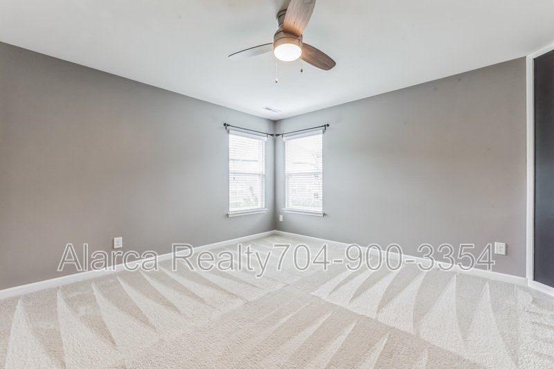 For Rent: 7419 Canova Ln Charlotte NC 28278 property image