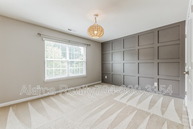 For Rent: 7419 Canova Ln Charlotte NC 28278 property image